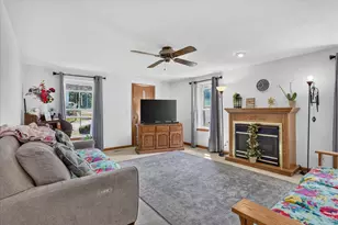 310 Mill St, Cedarville, IL 61013 - Photo 8