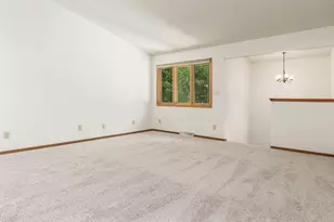 2379 Circle Dr, Belvidere, IL 61008 - Photo 8