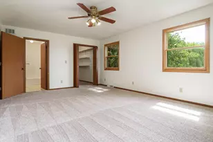 2379 Circle Dr, Belvidere, IL 61008 - Photo 10