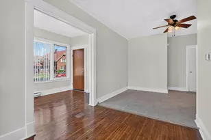 110 W 3rd St, Belvidere, IL 61008 - Photo 22