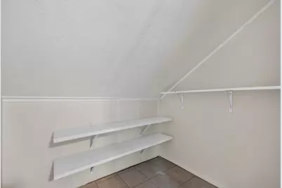 110 W 3rd Street, Belvidere, IL 61008 - Photo 10