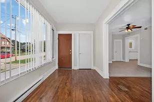 110 W 3rd St, Belvidere, IL 61008 - Photo 16