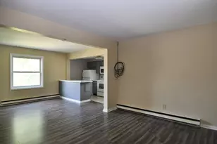 214 S Bloomington St, Streator, IL 61364 - Photo 4