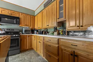8694 N Glacier Dr, Byron, IL 61010 - Photo 4