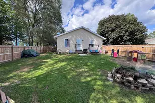 837 Maple Ave, Machesney Park, IL 61115 - Photo 14