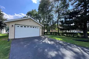 837 Maple Ave, Machesney Park, IL 61115 - Photo 2