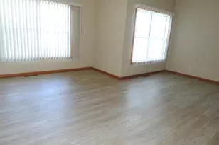 605 Southtowne Dr, Belvidere, IL 61008 - Photo 10