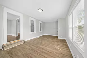 141 W Division St, Amboy, IL 61310 - Photo 16