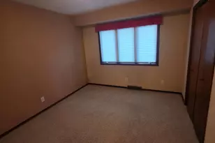 802 N Greenfield Dr, Freeport, IL 61032 - Photo 16