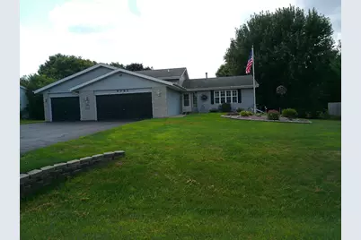 6727 Sawmill Drive, Roscoe, IL 61073 - Photo 1