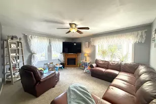 6899 N High Ridge Rd, Galena, IL 61036 - Photo 6