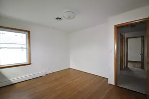1015 S 1st Ave, Ottawa, IL 61350 - Photo 10