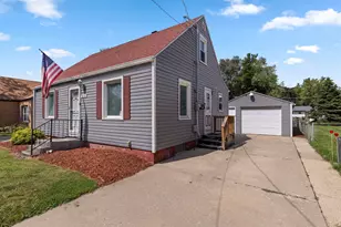 614 Frances Ave, Loves Park, IL 61111 - Photo 2