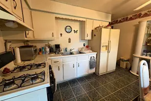929 N Johnston Ave, Rockford, IL 61101 - Photo 4