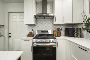1853 Darby Ln, Lake Summerset, IL 61019 - Photo 10