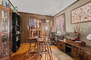 713 River Park Dr, Loves Park, IL 61111 - Photo 4