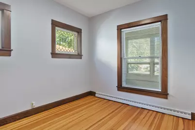103 E Roosevelt Street, Freeport, IL 61032 - Photo 16