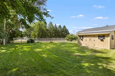 527 Grand Avenue, Loves Park, IL 61111 - Photo 20