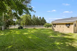 527 Grand Ave, Loves Park, IL 61111 - Photo 20