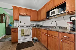 527 Grand Ave, Loves Park, IL 61111 - Photo 4