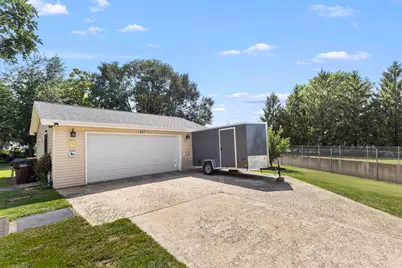 527 Grand Avenue, Loves Park, IL 61111 - Photo 24
