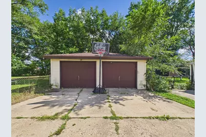 409-411 Glendale Road, Loves Park, IL 61111 - Photo 4