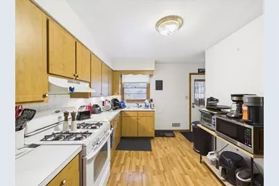 409-411 Glendale Road, Loves Park, IL 61111 - Photo 10
