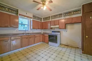 904 N 3rd St, Ashton, IL 61006 - Photo 14