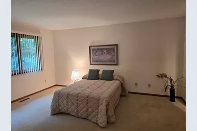 2264 Churchview Drive, Rockford, IL 61107 - Photo 10