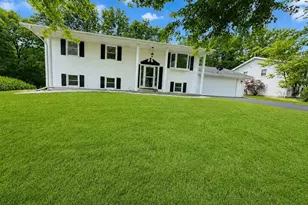 437 E 11th St, Pecatonica, IL 61063 - Photo 2