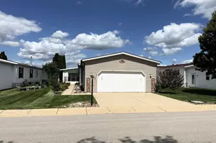 502 Seasons Pkwy, Belvidere, IL 61008 - Photo 1