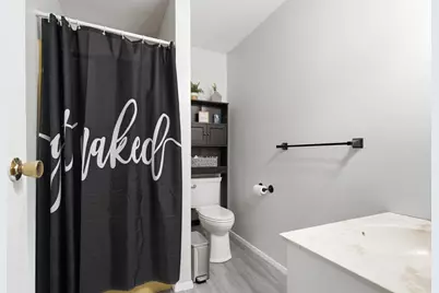 648 Alamo Drive, Freeport, IL 61032 - Photo 16
