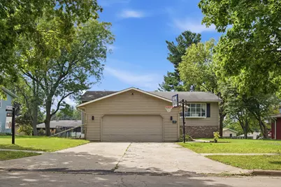 648 Alamo Drive, Freeport, IL 61032 - Photo 1