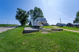 12714 N Pecatonica Rd, Leaf River, IL 61047 - Photo 50
