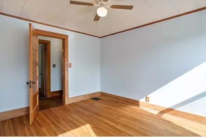 1124 S State Avenue, Freeport, IL 61032 - Photo 24