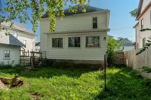 1124 S State Ave, Freeport, IL 61032 - Photo 30