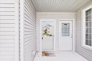 639 Queens Ct, Rockton, IL 61072 - Photo 4