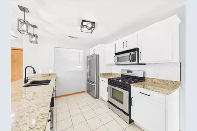 639 Queens Court, Rockton, IL 61072 - Photo 14