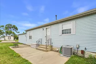 933 Micole Dr, Belvidere, IL 61008 - Photo 36