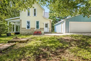 1112 W St James Rd, Orangeville, IL 61060 - Photo 6