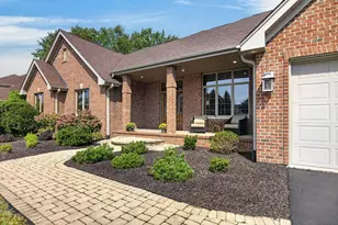 414 Castlewynd Dr, Loves Park, IL 61111 - Photo 4