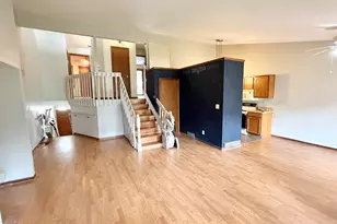 4689 High Point Dr, Rockford, IL 61114 - Photo 10