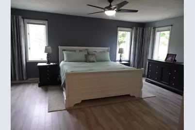 538 Sandra Circle, Freeport, IL 61032 - Photo 10
