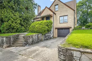 205 St Louis Ave, Rockford, IL 61104 - Photo 2