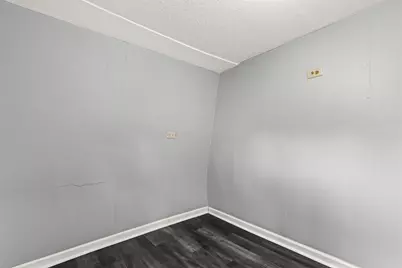 3226 8th Street, Rockford, IL 61109 - Photo 8