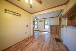 710 Glidden Ave, Dekalb, IL 60115 - Photo 10