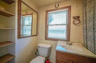 710 Glidden Ave, Dekalb, IL 60115 - Photo 8
