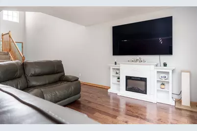 9006 Leicester Way, Roscoe, IL 61073 - Photo 8