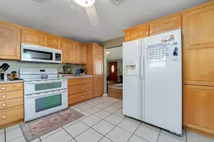 225 E 4th St, Byron, IL 61010 - Photo 6