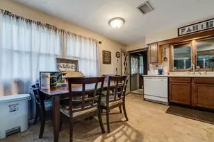 225 E 4th St, Byron, IL 61010 - Photo 24